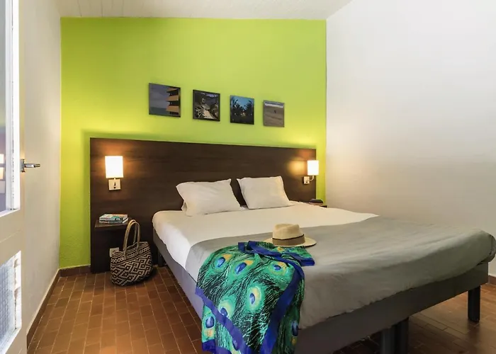 Belambra Clubs - Golfe De Lozari منتزه العطل 3*