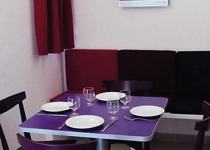 Belambra Clubs - Golfe De Lozari منتزه العطل 3*